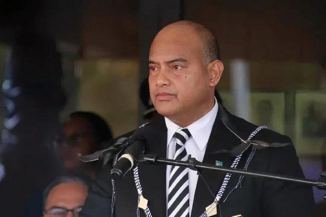 星歐娛樂官網:“天堂島”縂統來中國尋根,在族譜裡看到自己名字